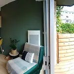 Ty Jolie Super Grand Studio Avec Parking Et Terrasse
